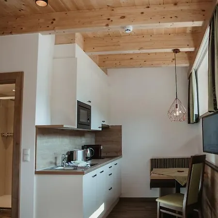 Viktoria Ζόλντεν