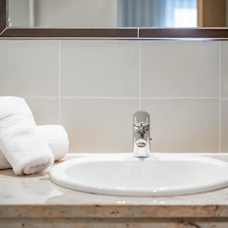 Viktoria Ζόλντεν