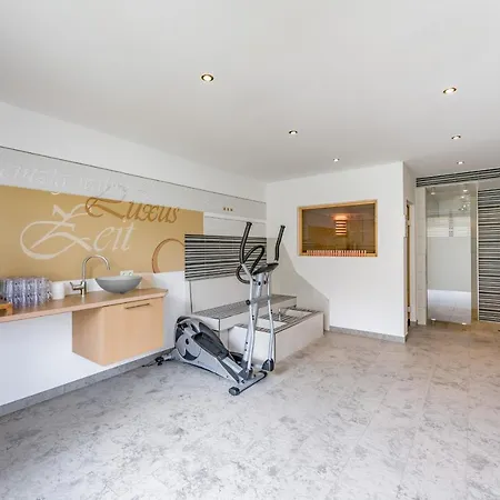 Viktoria Ζόλντεν